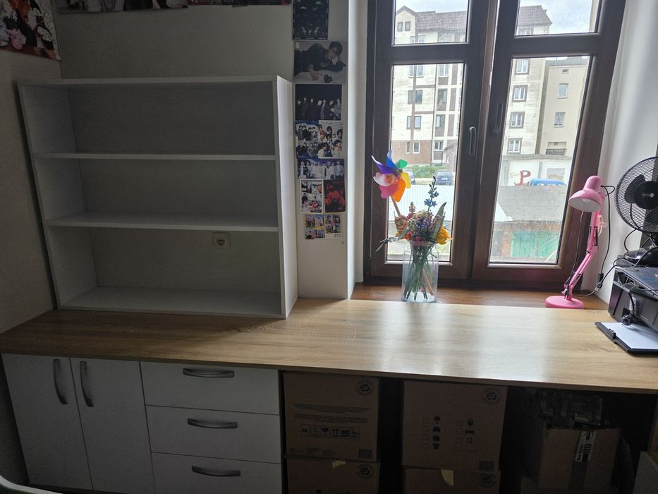 Sprzedam komplet mebli młodzieżowych