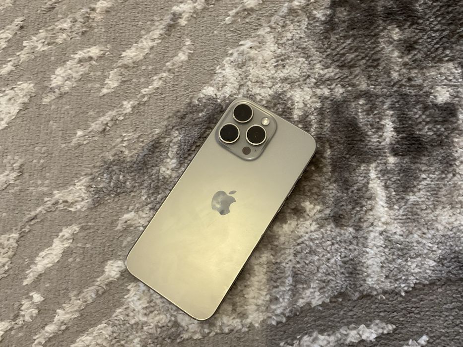 iPhone 15 Pro Max