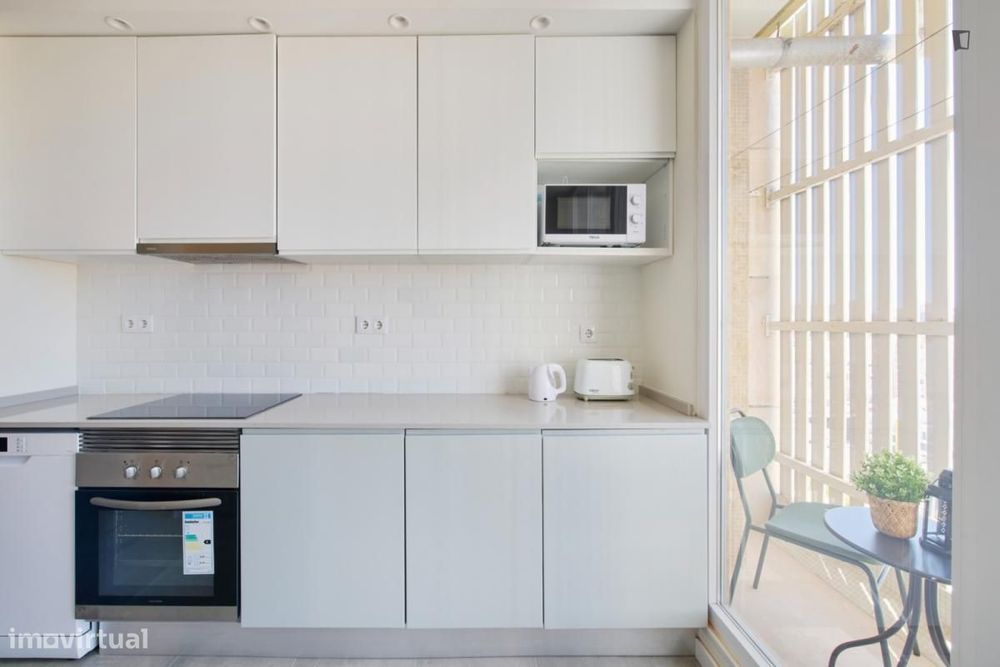 Quarto - localizado em Picoas Lisbon