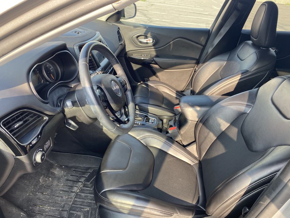 Jeep cheeroke джип чироки