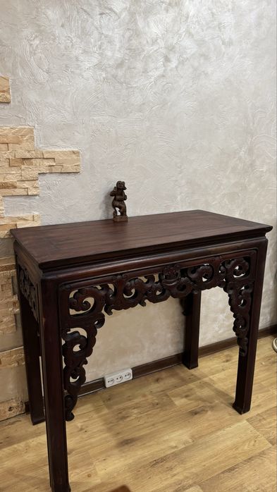 Консоль „Шінуазрі“ Франція