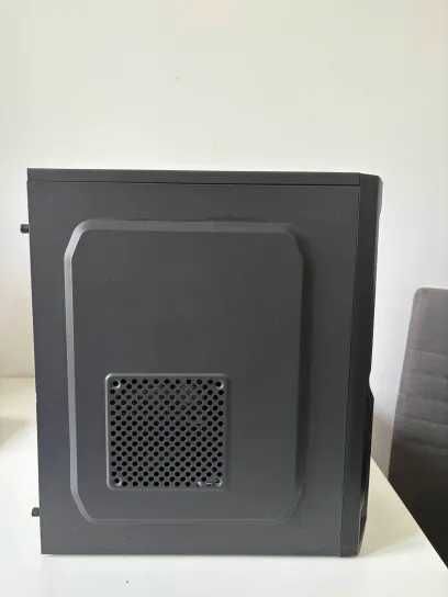 Komputer stacjonarny do gier / pracy