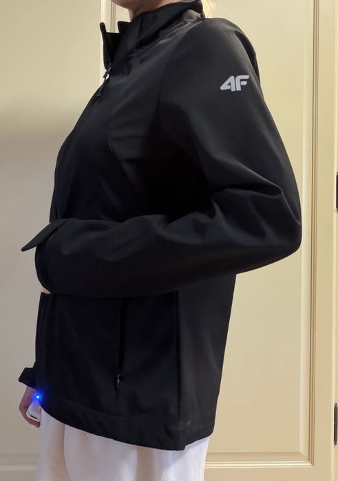 Softshell 4F czarny