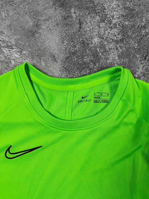 Спортивна футболка Nike Dri-FIT Розмір XL