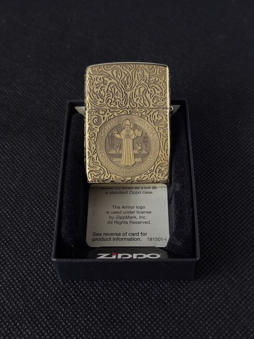 Нова оригінальна запальничка Zippo Constantine Armor Brass