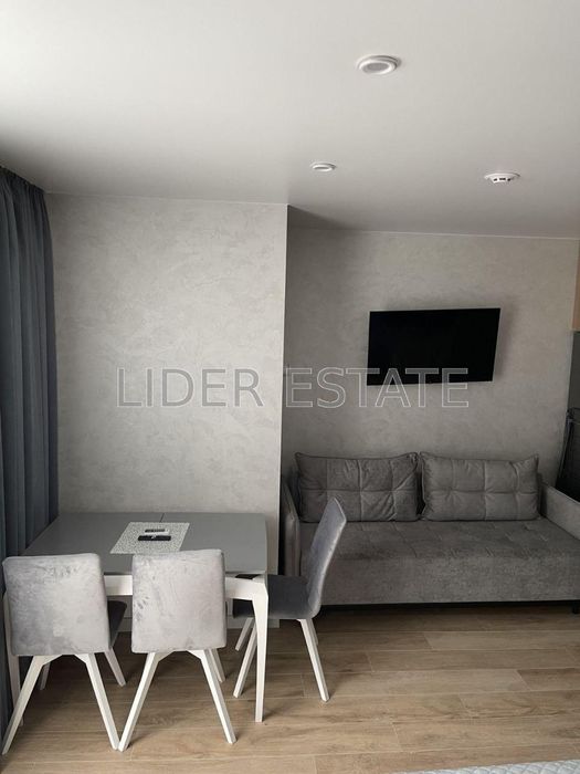 Продаж 1,5 кім кв. 37м², Солочин, 4/7 пов.