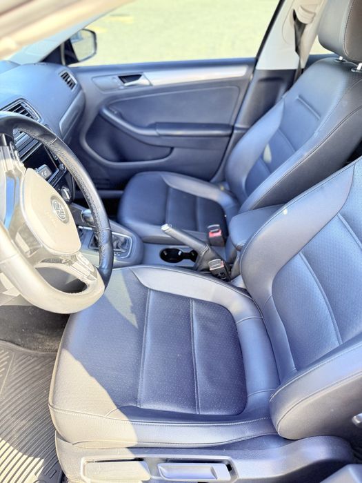 Продажа авто volkswagen jetta