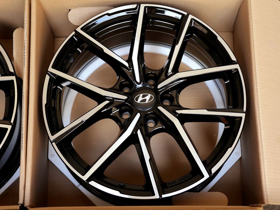 HYUNDAI TUCSON NX4 III FELGI ALUMINIOWE 8X18 5X114,3 ET40 ALUTEC GERMANY