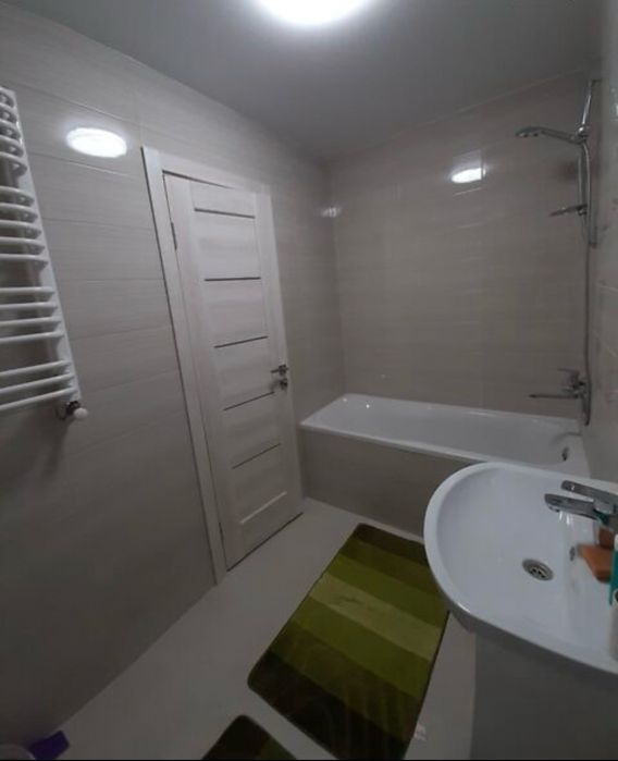 Оренда 1 кім просп. Злуки