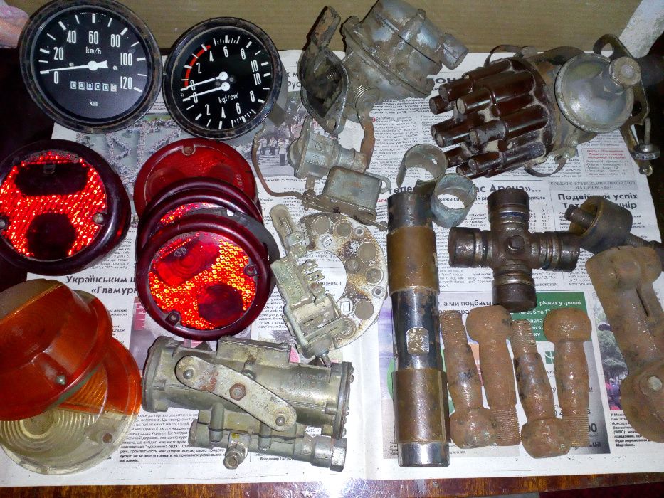 трамблер і інше Зіл 130