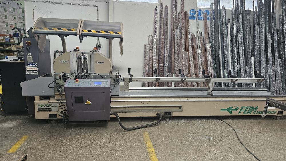 Maquina de corte duas cabeças FOM