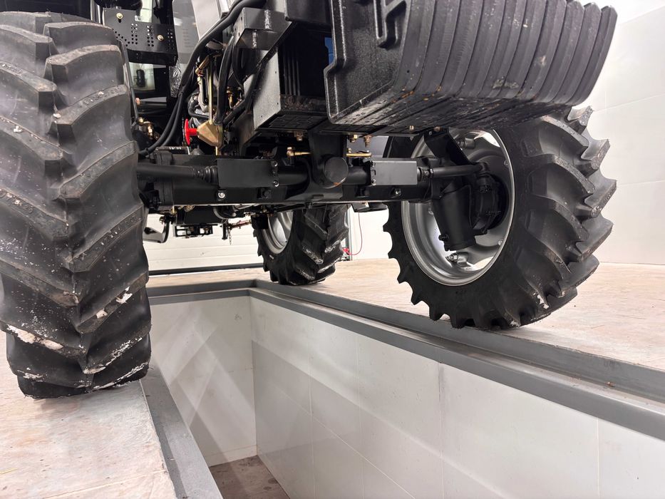 Трактор Скаут TE-504C з кондиціонером