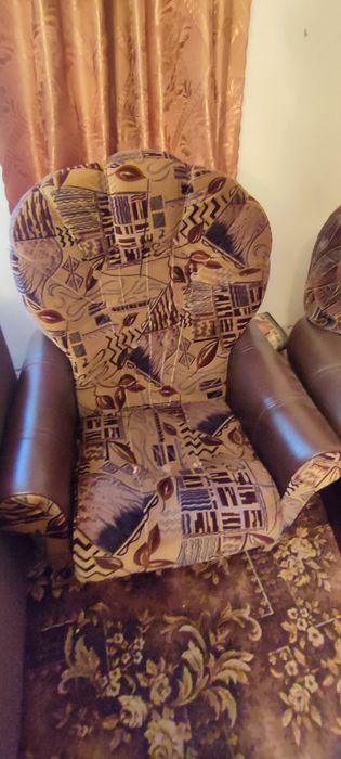 Продам два крісла