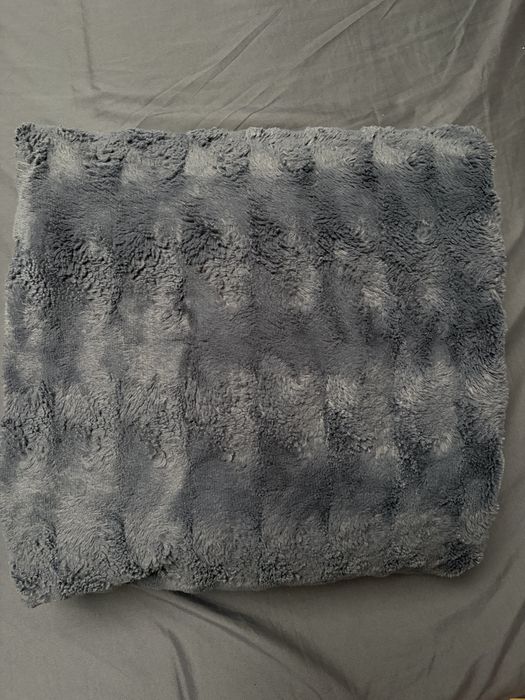 Szara narzuta home and you