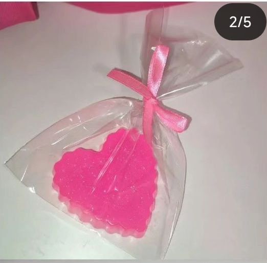 Мило ручної роботи