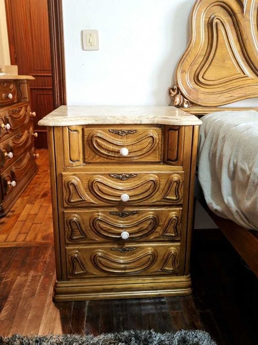 Mobília Quarto Casal Completo-Madeira Maciça Estilo Clássico c/Mármore