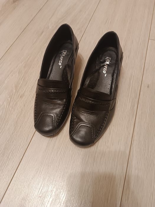 Czarne buty całe na obcasie mokasyny loafers 36 di marco