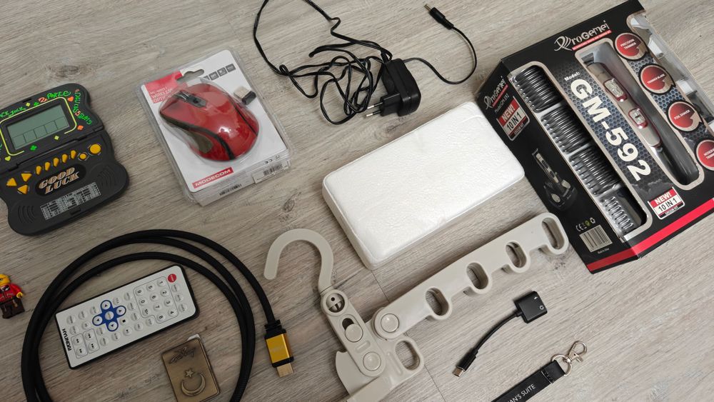 Лот різних речей, електроніка і інше