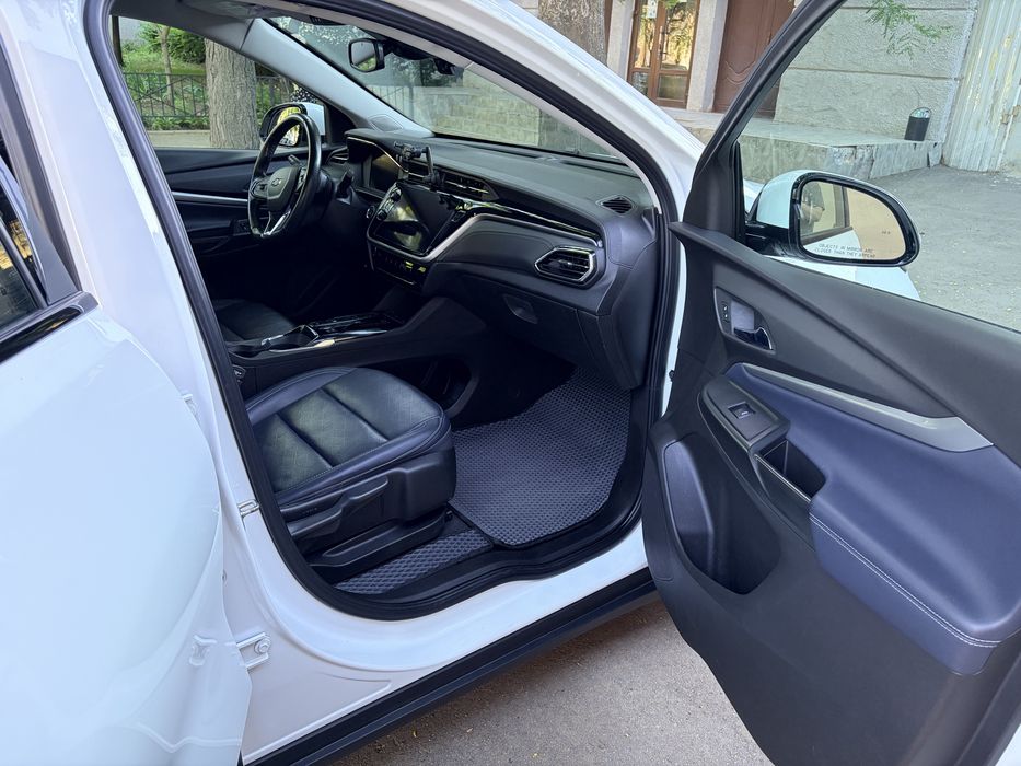 Chevrolet bolt EUV 2022 Шевролет болт EUV