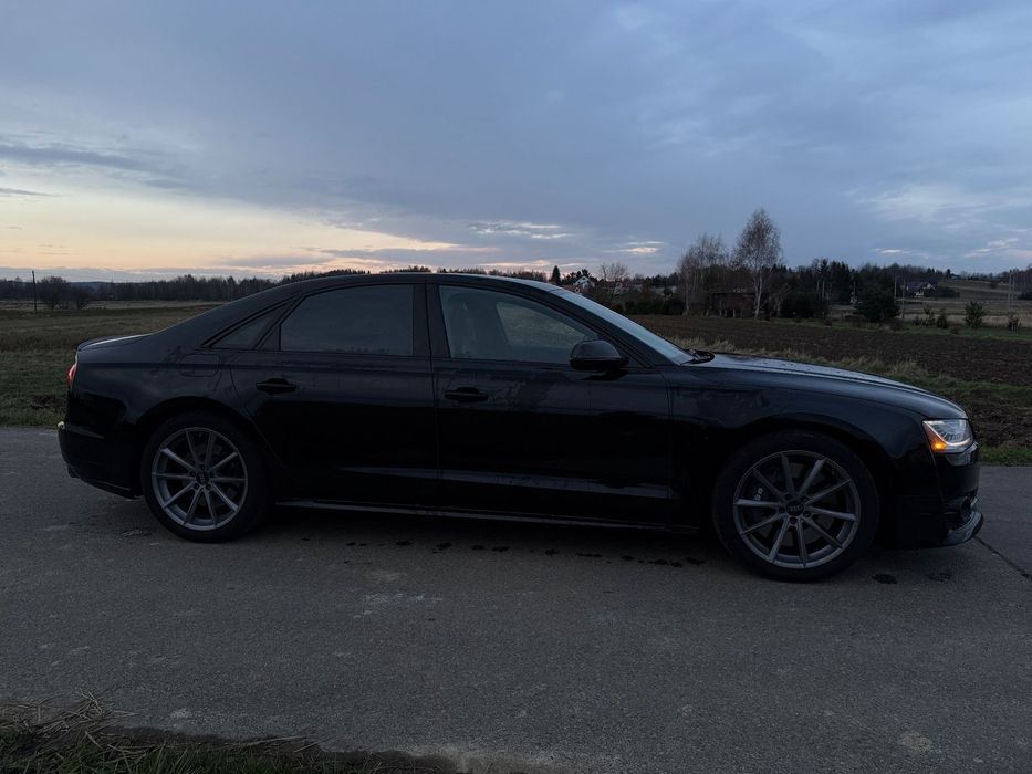 Audi S8