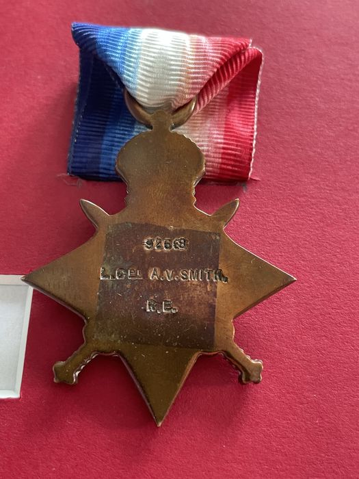 Zestaw sygnowanych medali brytyjskich kapral saper miniaturki baretki