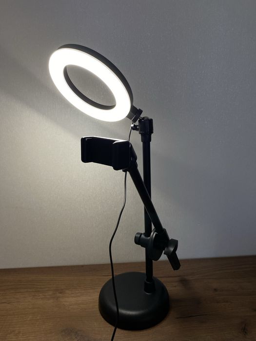 Настільний штатив з кільцевою LED-лампою