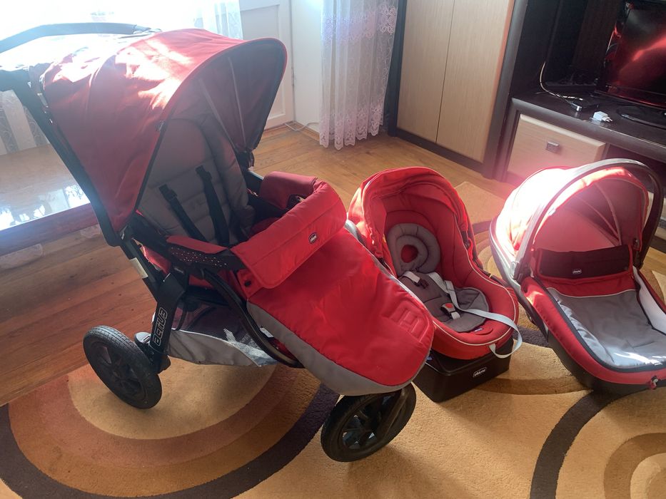 Продам коляску чіко 3в1