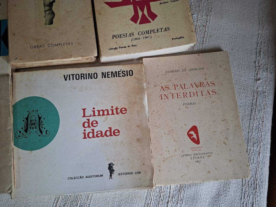 Poesia portuguesa primeiras edições conjunto barato