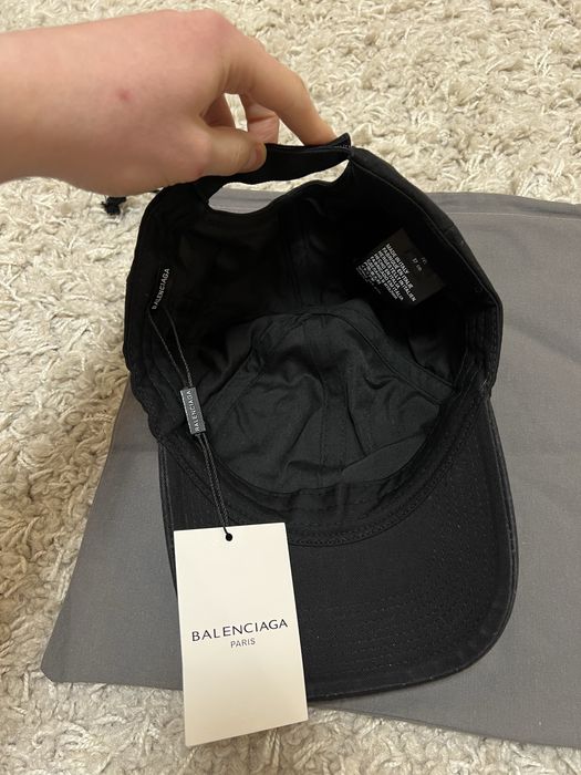 Balenciaga off white кепка