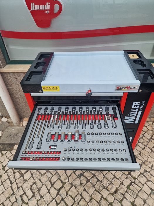 Carrinho de ferramenta de 8 gavetas 7 completas novo entrego em mãos p