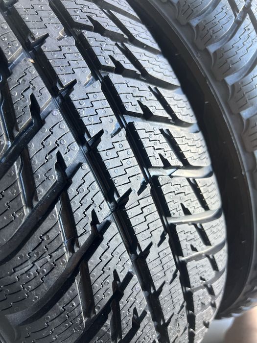Opony 215/60/17 Nokian komplet DEMO TANIO #O65Z