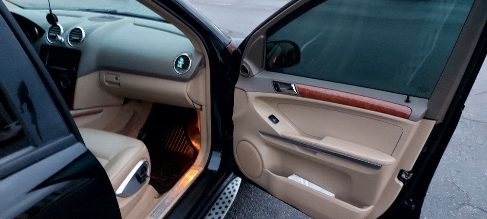 Продам Mercedes ML 350. Макс. комплектація.