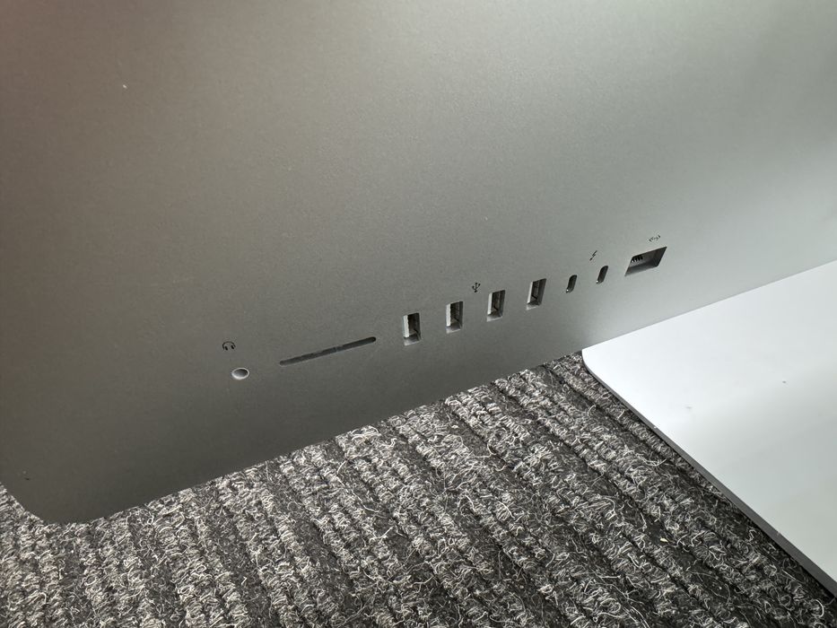 777// jak nowy/ iMac retina 5K/ i5/ radeon pro 5300/