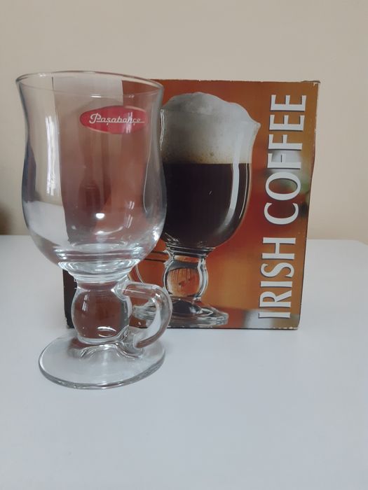 Подарункові набори посуду