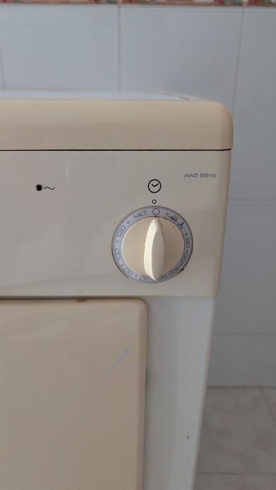Máquina de Lavar e Secar