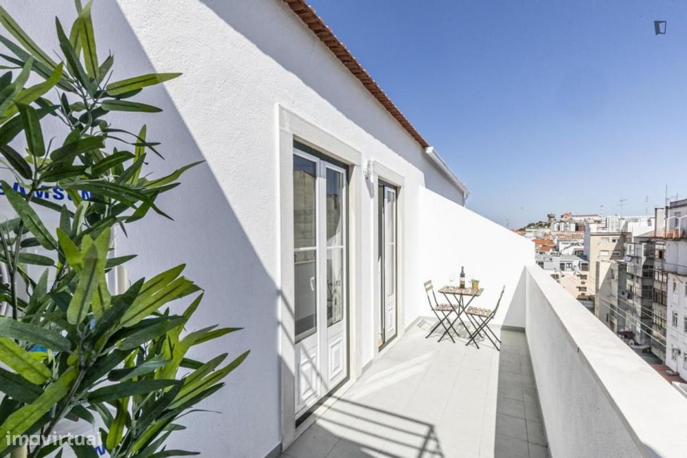 Apartamento com 2 quartos - localizado em Arroios Lisbon