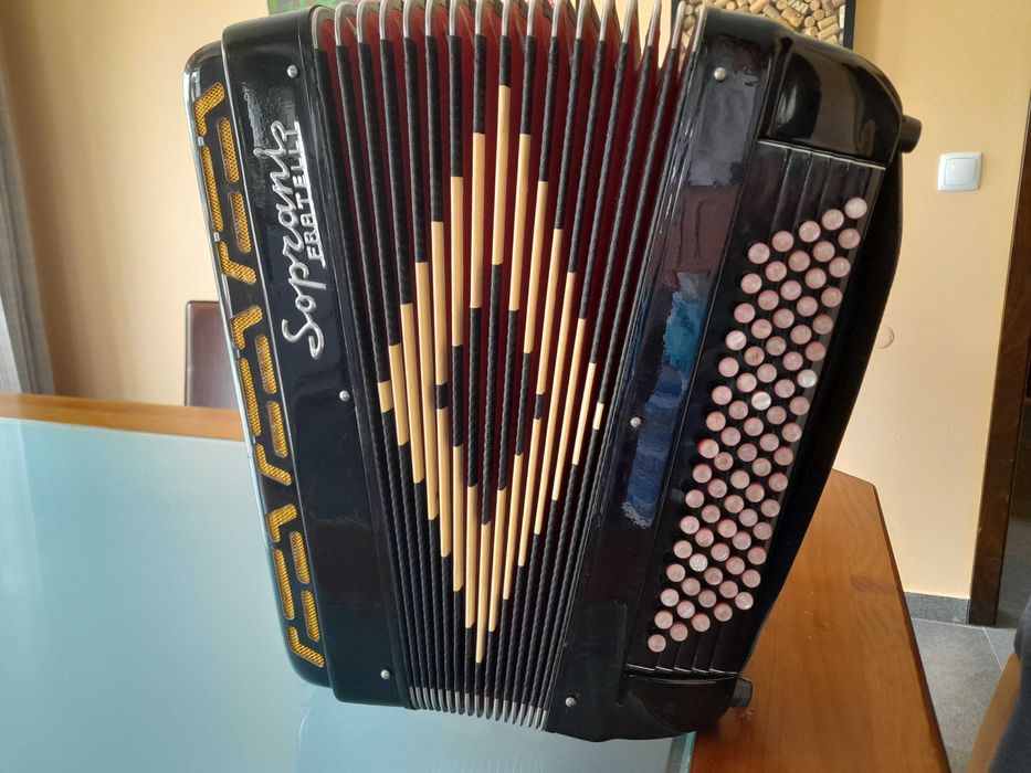 Acordeão 2 Voz Soprani Fratelli