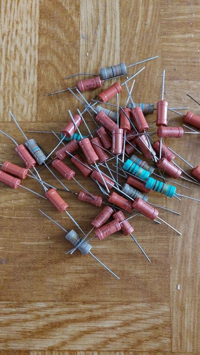 Nowe rezystory produkcji polskiej i rosyjskiej.