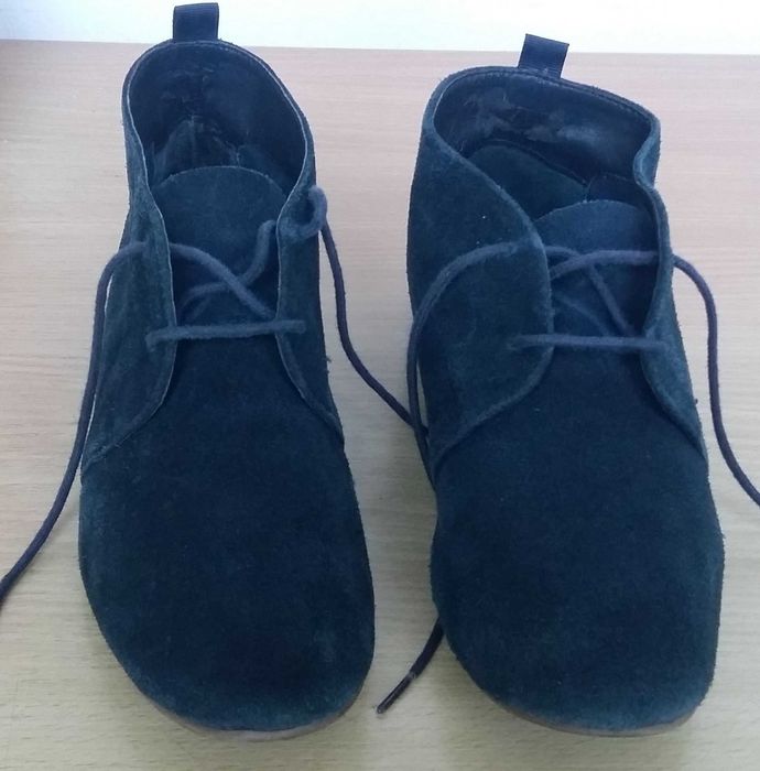 Buty botki kozaczki GAP granatowe skóra naturalna zamszowa 39