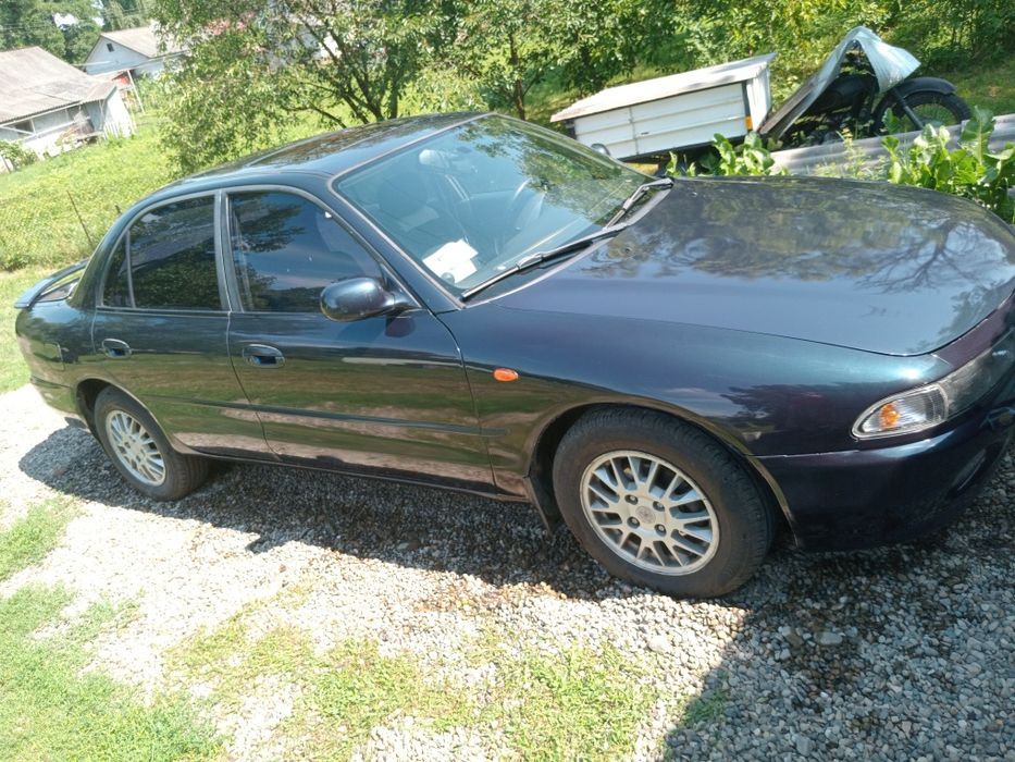 Продається автомобіль .