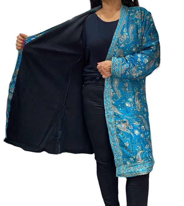 Kimonos de Seda Polares, forrados por dentro.