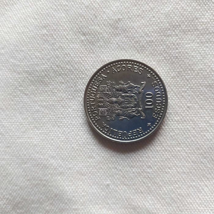 Duas Moedas de 100 escudos Açores 1986