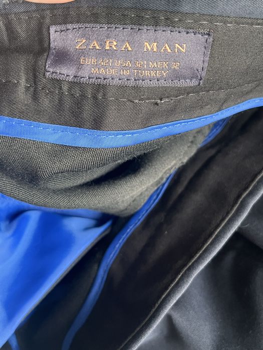 Granatowy klasyczny garnitur męski Zara