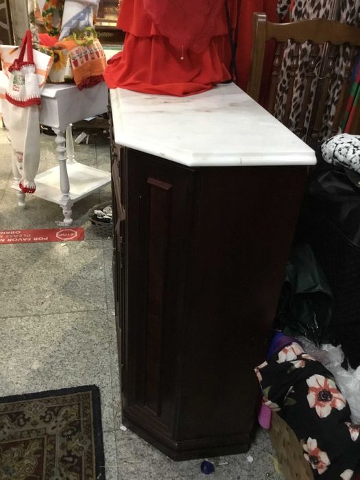 Móveis em Mogno - Faça sua oferta