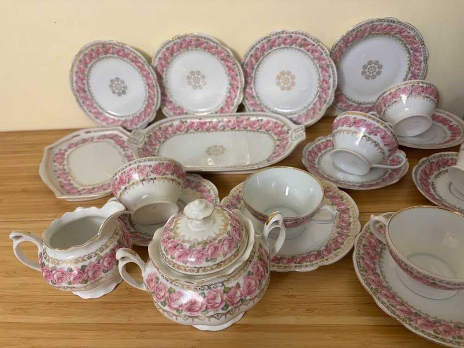 Serwis porcelanowy MZ Altrohlau Czechoslovakia – róże i złocenia