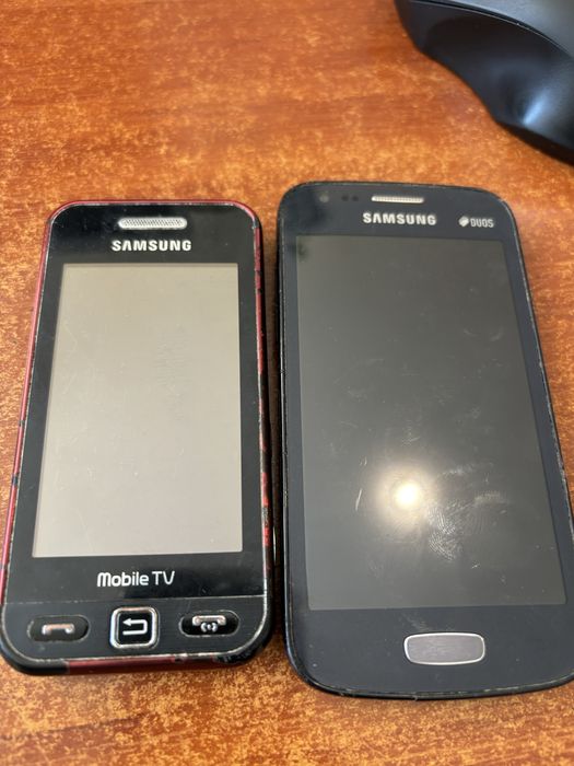 Телефони на запчастини