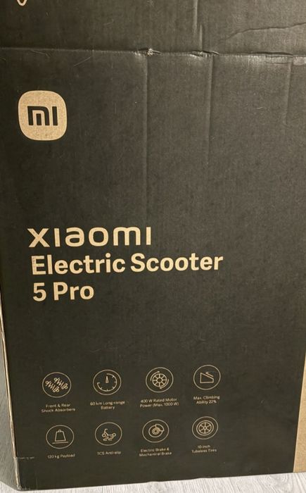 Scooter Xiaomi 5 pro  com a factura e a sua caixa