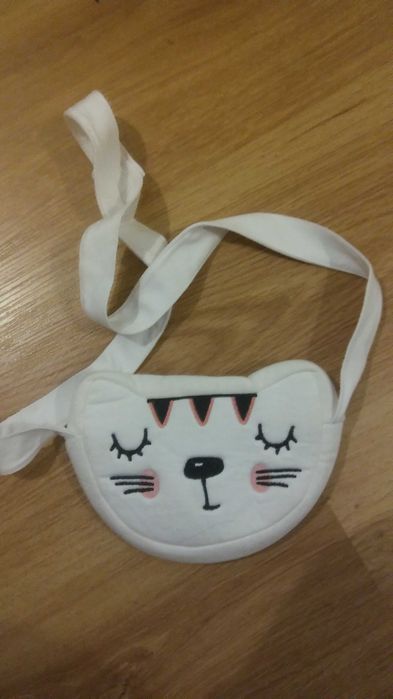 Сумочка под мобильный для девочки.