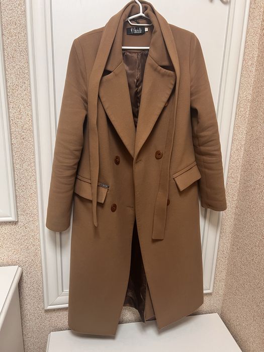 Пальто весна/осінь в дуже гарному стані, одягалося кілька разів