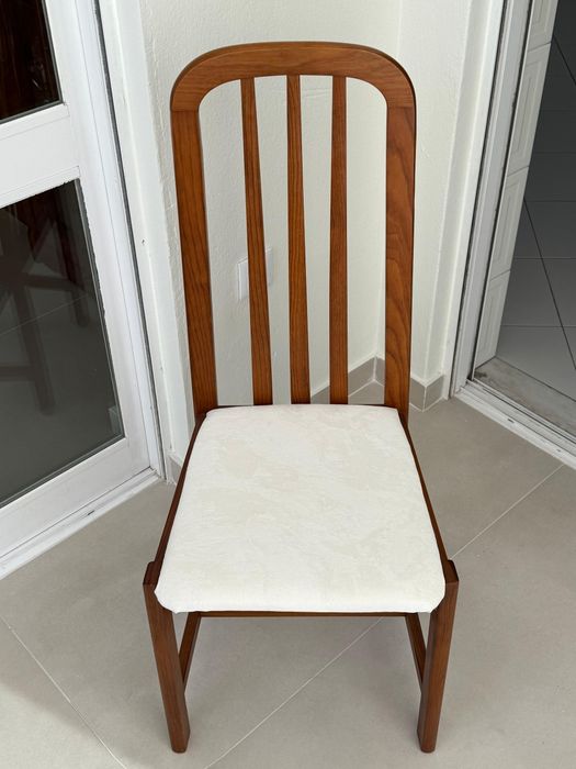 Conjunto mesa extensivel + 6 Cadeira